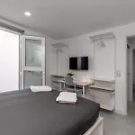 Con Piscina Comunitaria Y Terraza Privada