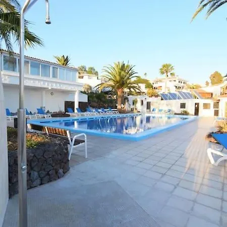 Con Piscina Comunitaria Y Terraza Privada *