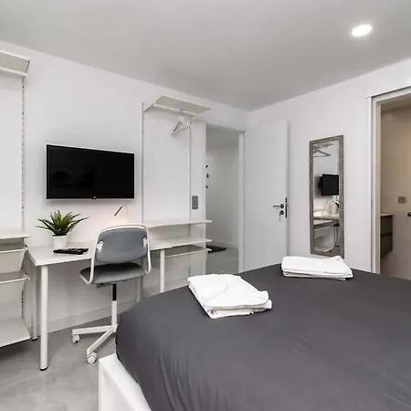 別荘 Con Piscina Comunitaria Y Terraza Privada