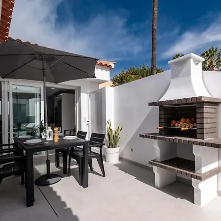Con Piscina Comunitaria Y Terraza Privada Чайофа