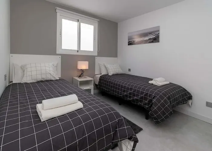 Con Piscina Comunitaria Y Terraza Privada Tatil Evi Chayofa