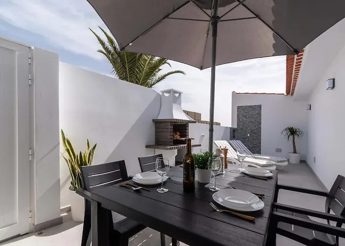 Con Piscina Comunitaria Y Terraza Privada Tatil Evi Chayofa