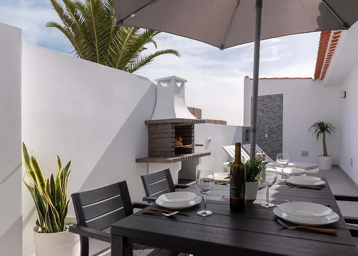 Con Piscina Comunitaria Y Terraza Privada Tatil Evi