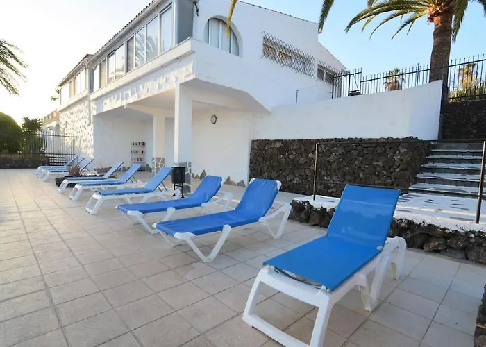 Con Piscina Comunitaria Y Terraza Privada *