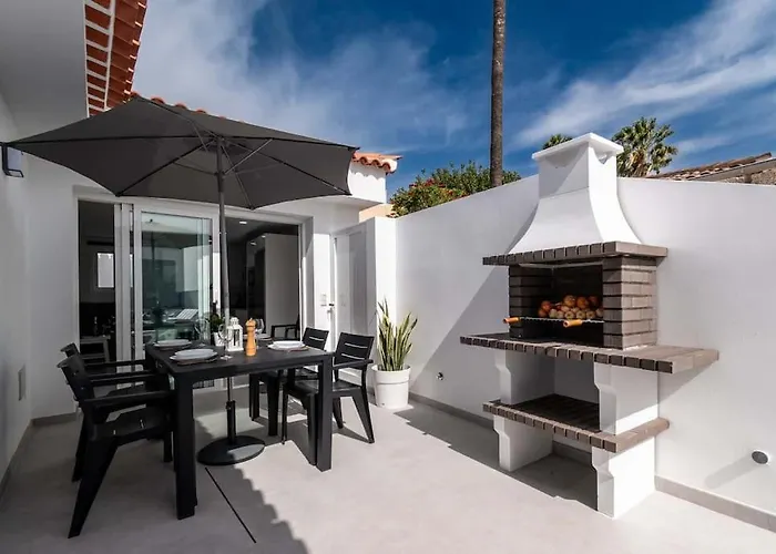 Con Piscina Comunitaria Y Terraza Privada Chayofa