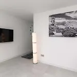 Nyaraló Con Piscina Comunitaria Y Terraza Privada *
